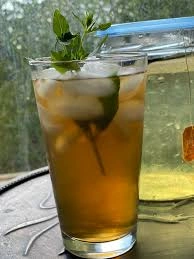 Refreshing Homemade Sugar-Free Sun Tea: The Best Recipe with Citrus and Herbs 1. Homemade Sugar-Free Sun Tea